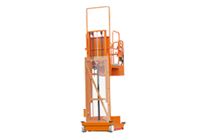 Nacelles élévatrices d'entrepôt